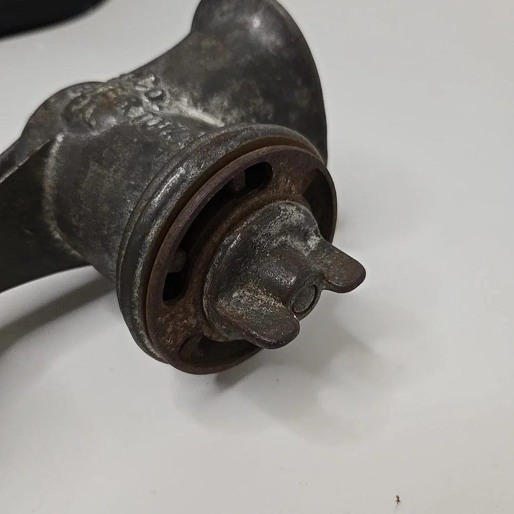 Keystone No. 20 Vintage Table‎ Mount Hand Crank Meat Grinder